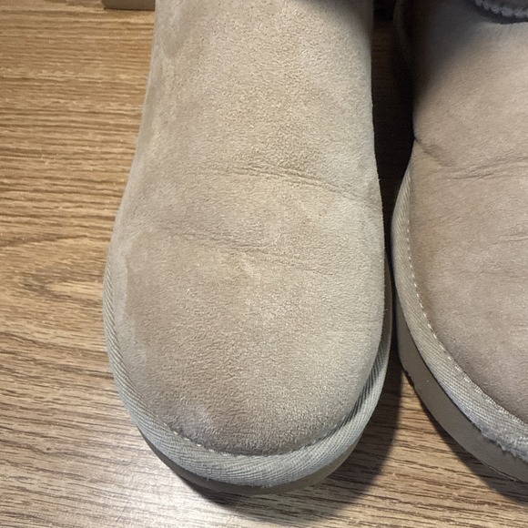 UGG W Bailey Button Triplet II Women's Boot, Size 8 Sand - Picture 2 of 13
